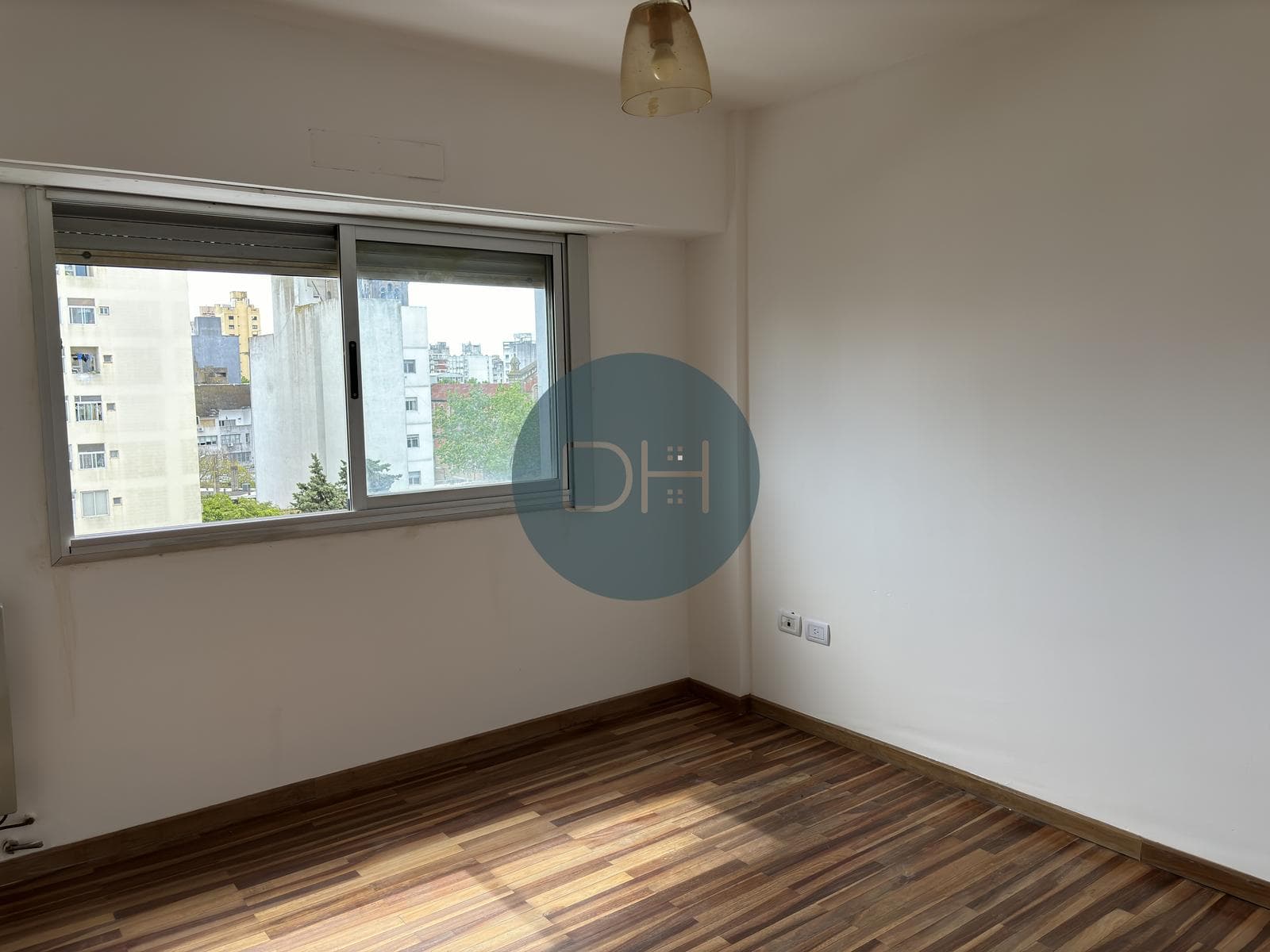 Apartment for Sale with Garage - Downtown La Plata