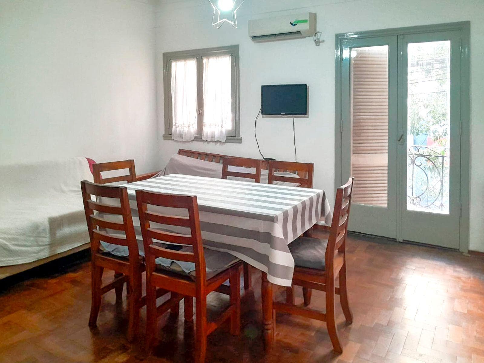 FOR SALE/EXCHANGE - Duplex - 1-story building with staircase - 2 patios and a balcony - Street-facing - Downtown, Rosario