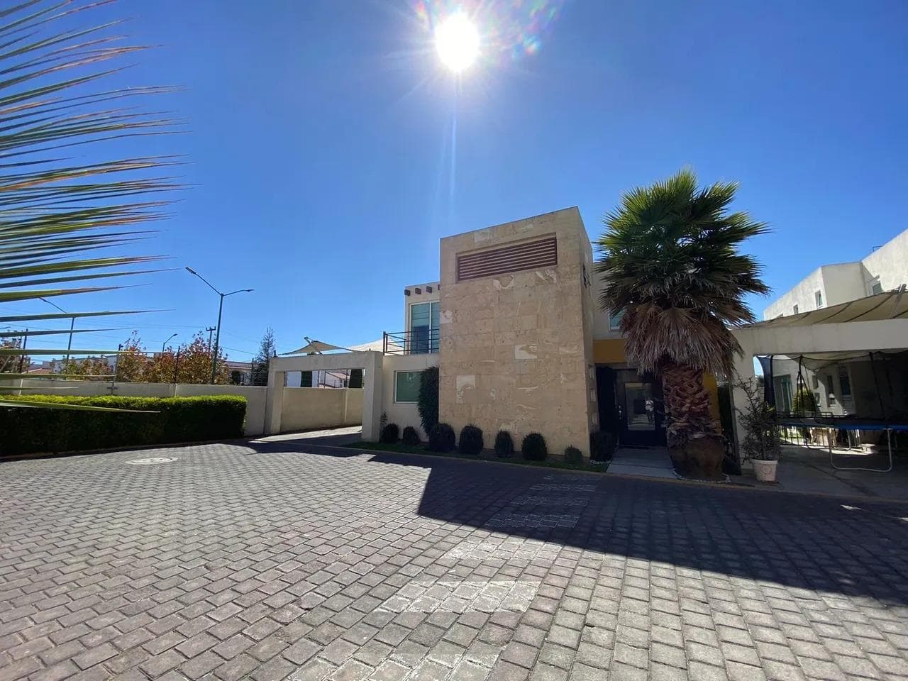 HOUSE FOR SALE IN METEPEC, PUERTA DEL SOL RESIDENTIAL COMPLEX