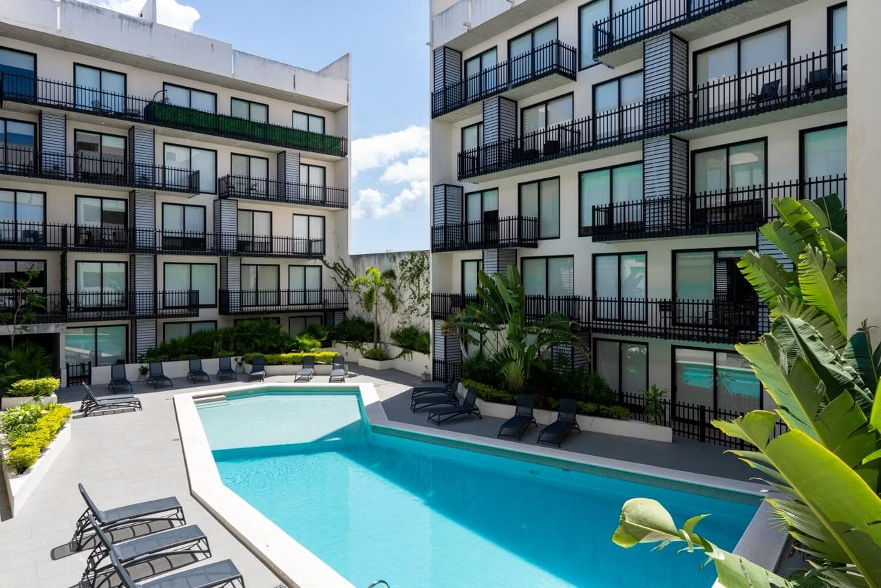 3-BEDROOM APARTMENT 4 MINUTES FROM THE BEACH
