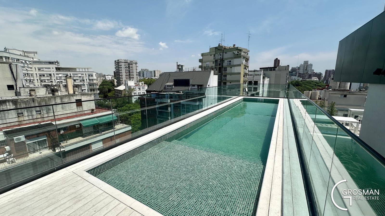 For Sale - Apartment - Black Newbery - 2-room apartment with garage - Full Amenities - Las Cañitas