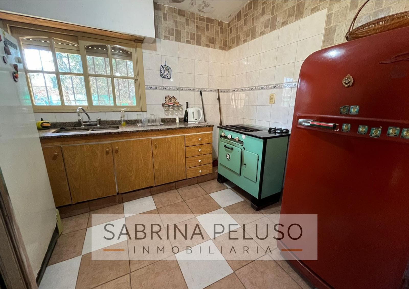HOUSE FOR SALE IN LA REJA