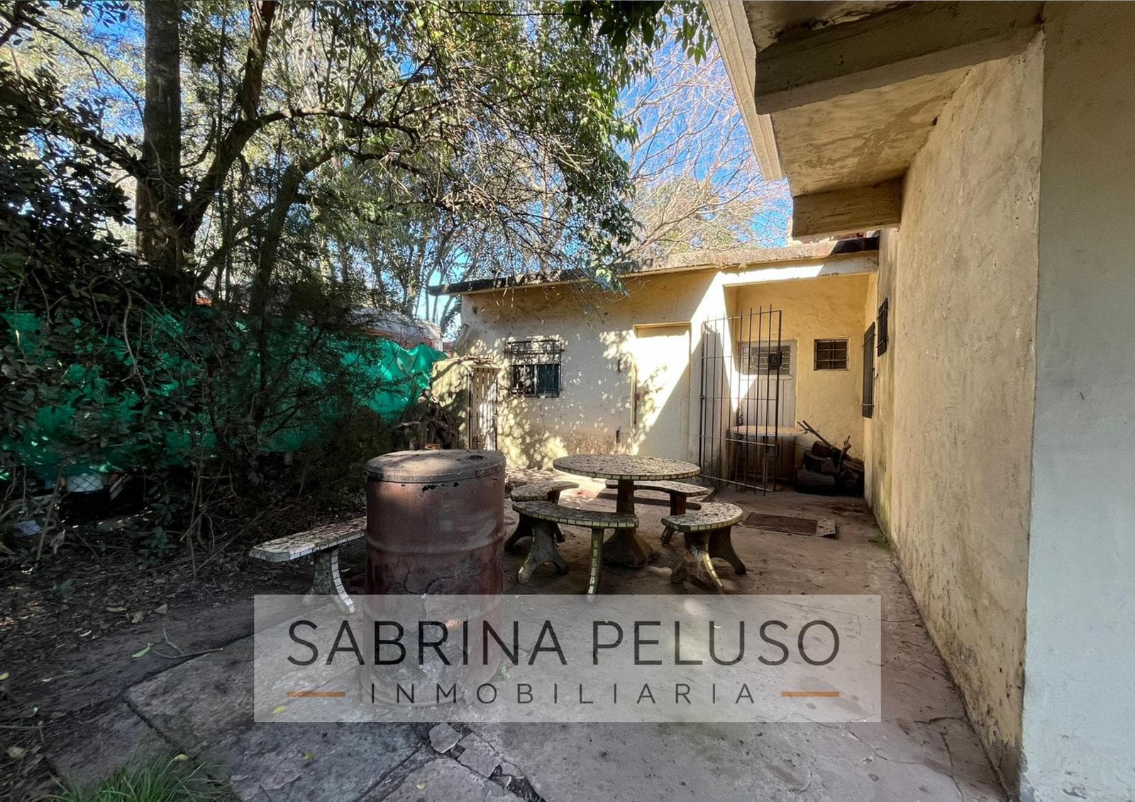 HOUSE FOR SALE IN LA REJA