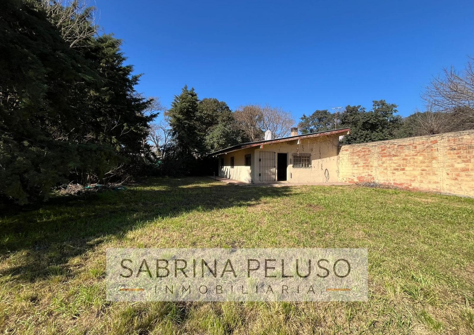HOUSE FOR SALE IN LA REJA