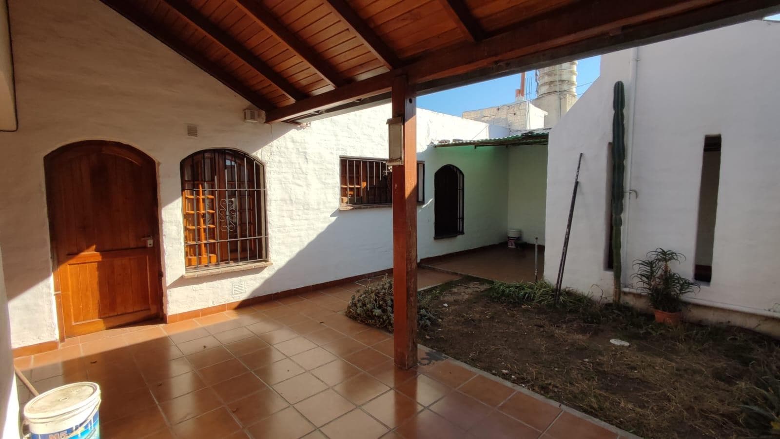 House in Alto Verde: 3 bedrooms - 500 square meters