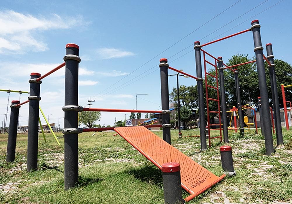 Lot in Ecopueblo Alvear - PARKING SPACE - GAS LINE - BASEMENTS