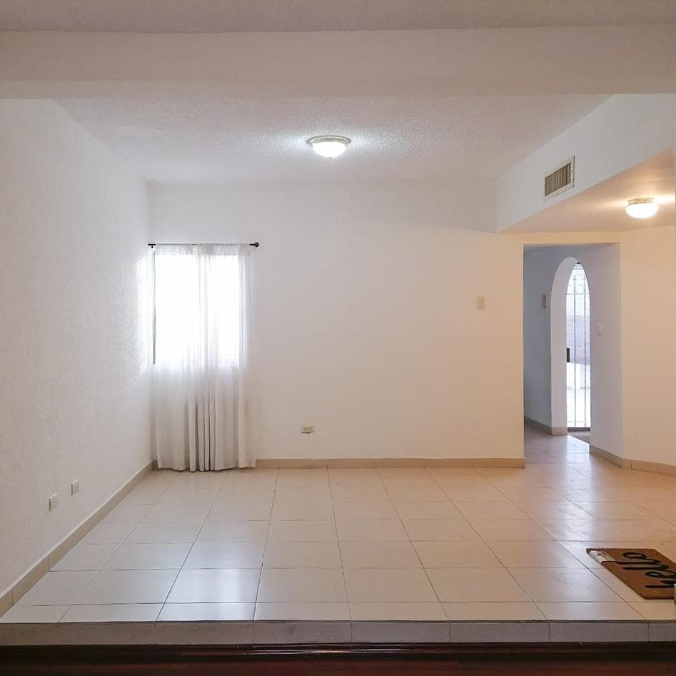 House for sale in Colonia Sante Fe, Hermosillo, Sonora.