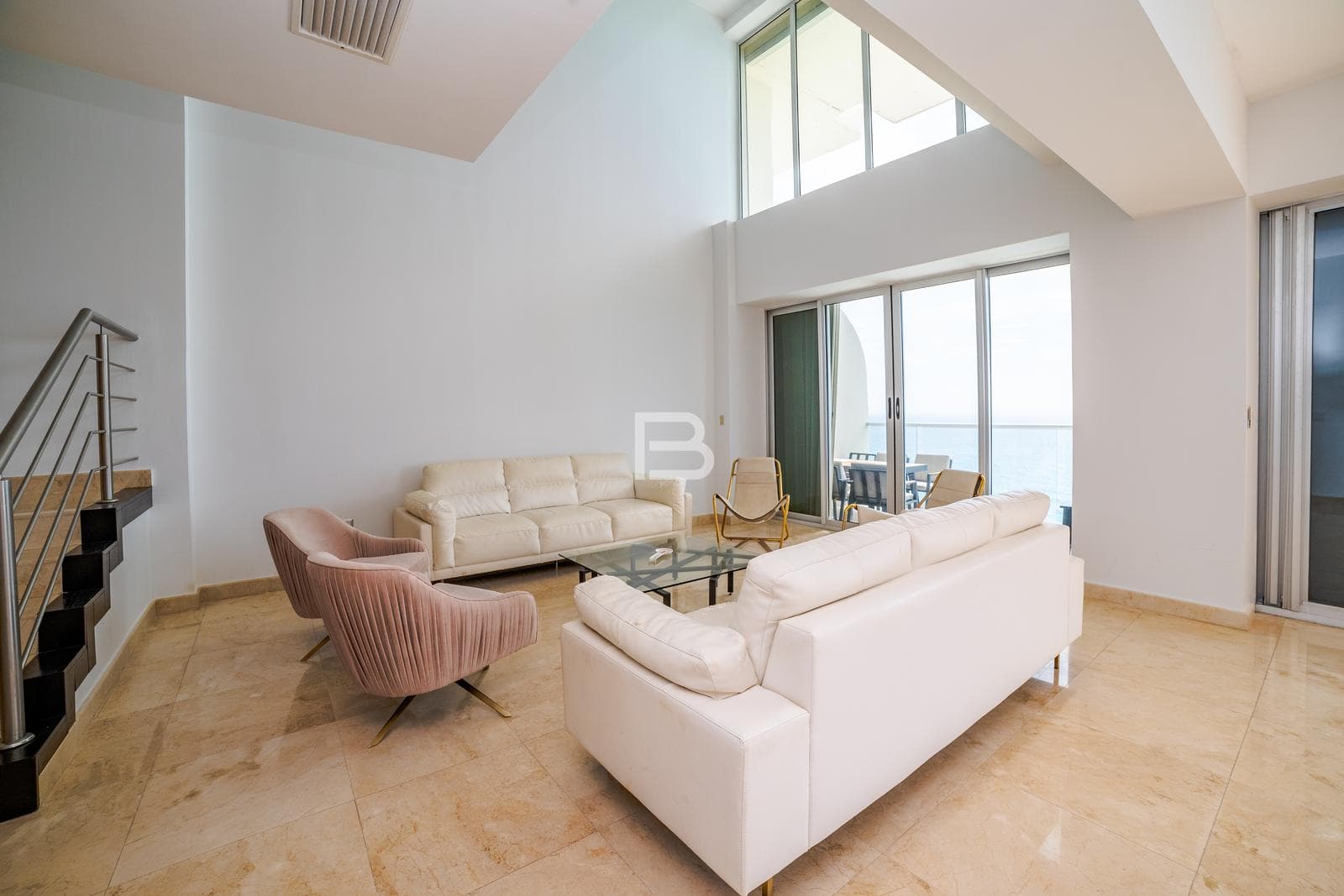 Penthouse for Rent in Lahia with Ocean Views in the Hotel Zone, Cancún, Quintana Roo