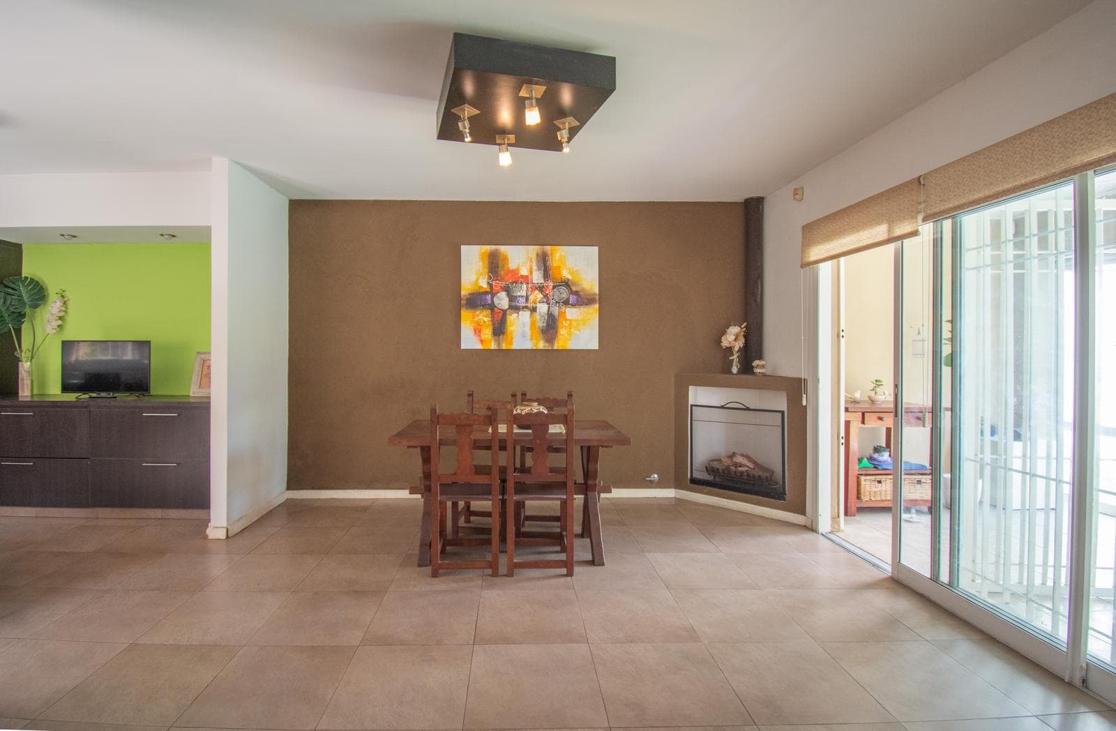 4-ROOM HOUSE WITH BARBECUE AREA AND POOL—ELIGIBLE FOR MORTGAGE