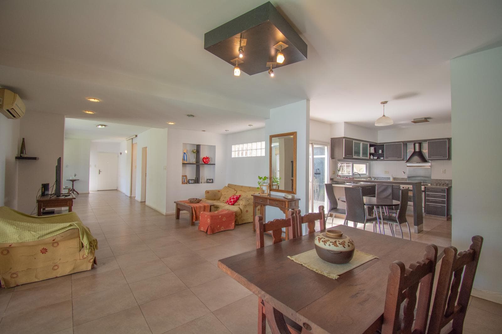 4-ROOM HOUSE WITH BARBECUE AREA AND POOL—ELIGIBLE FOR MORTGAGE