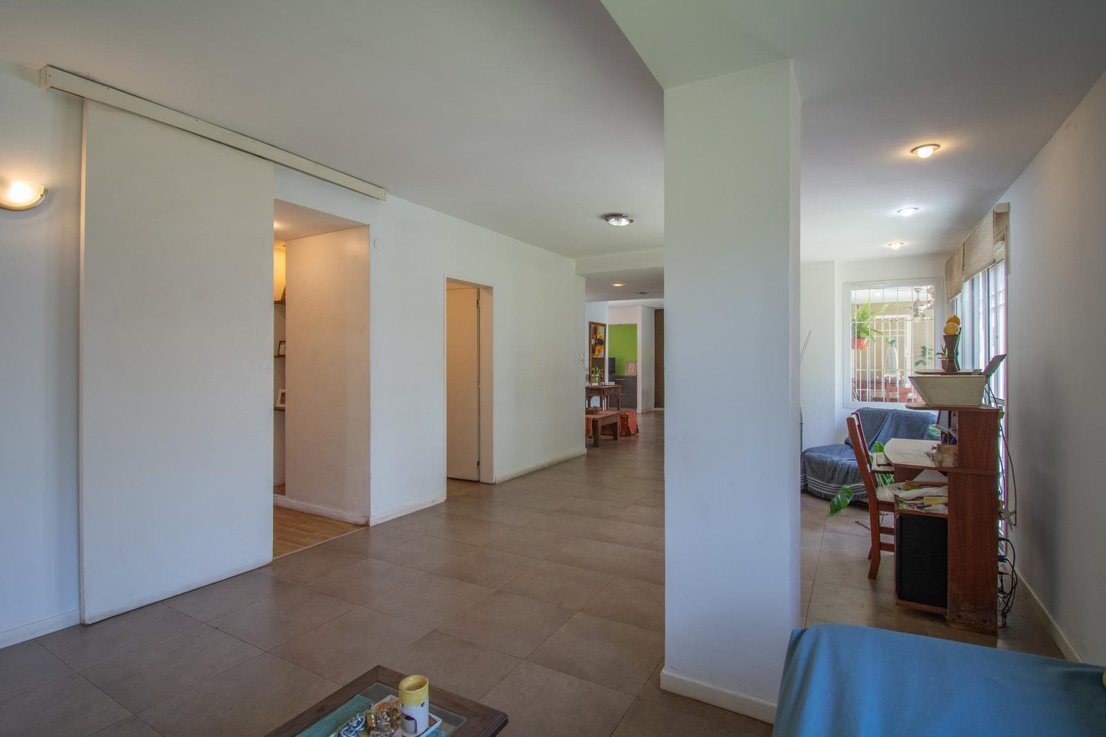 4-ROOM HOUSE WITH BARBECUE AREA AND POOL—ELIGIBLE FOR MORTGAGE