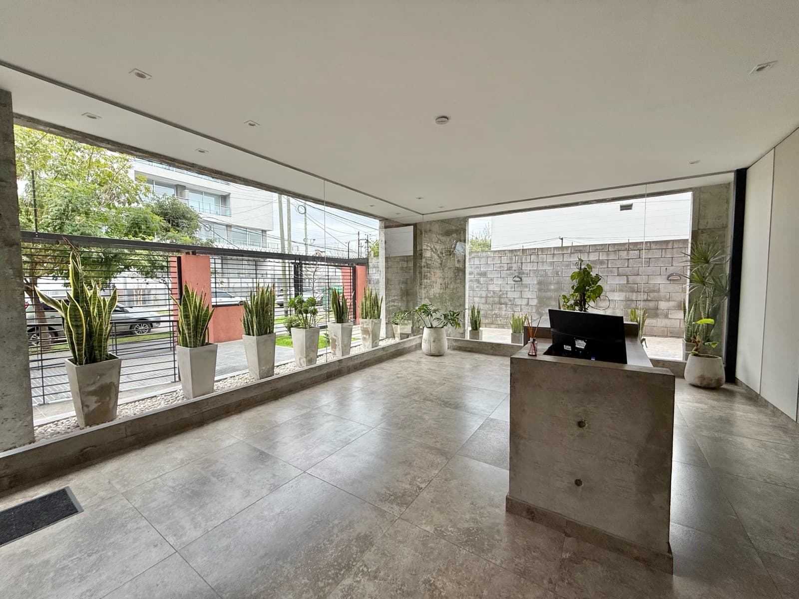 2-Room Apartment for Sale with Garage in North Ituzaingó