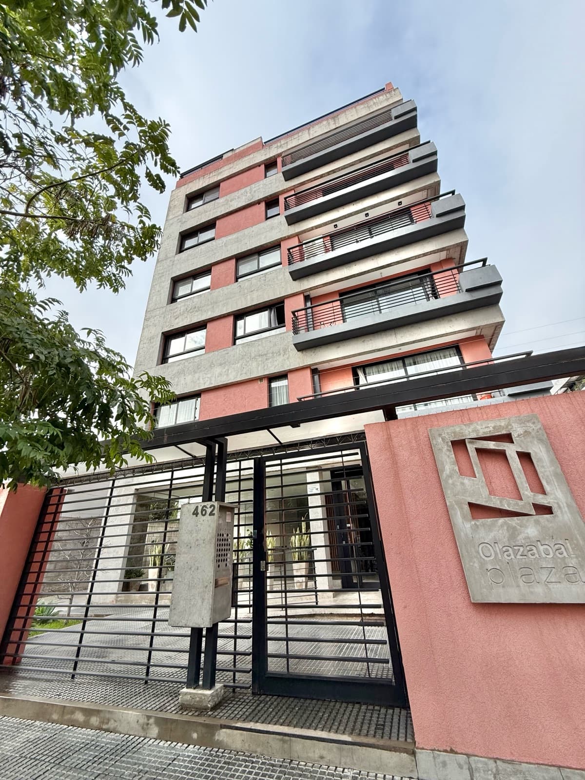 2-Room Apartment for Sale with Garage in North Ituzaingó