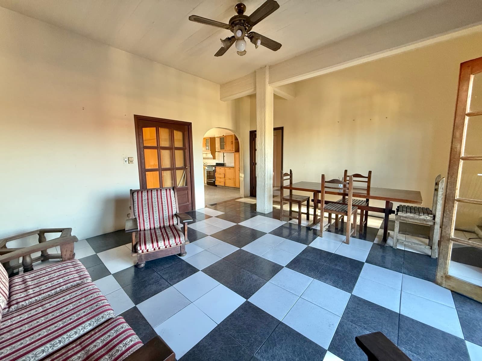 3-Room Apartment on the First Floor with a Terrace and Park in San Justo