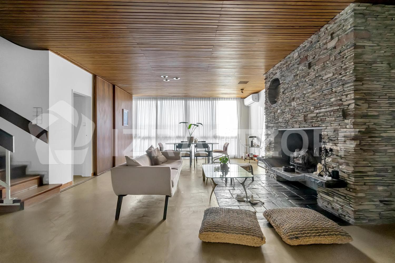 Triplex Apartment in Recoleta
