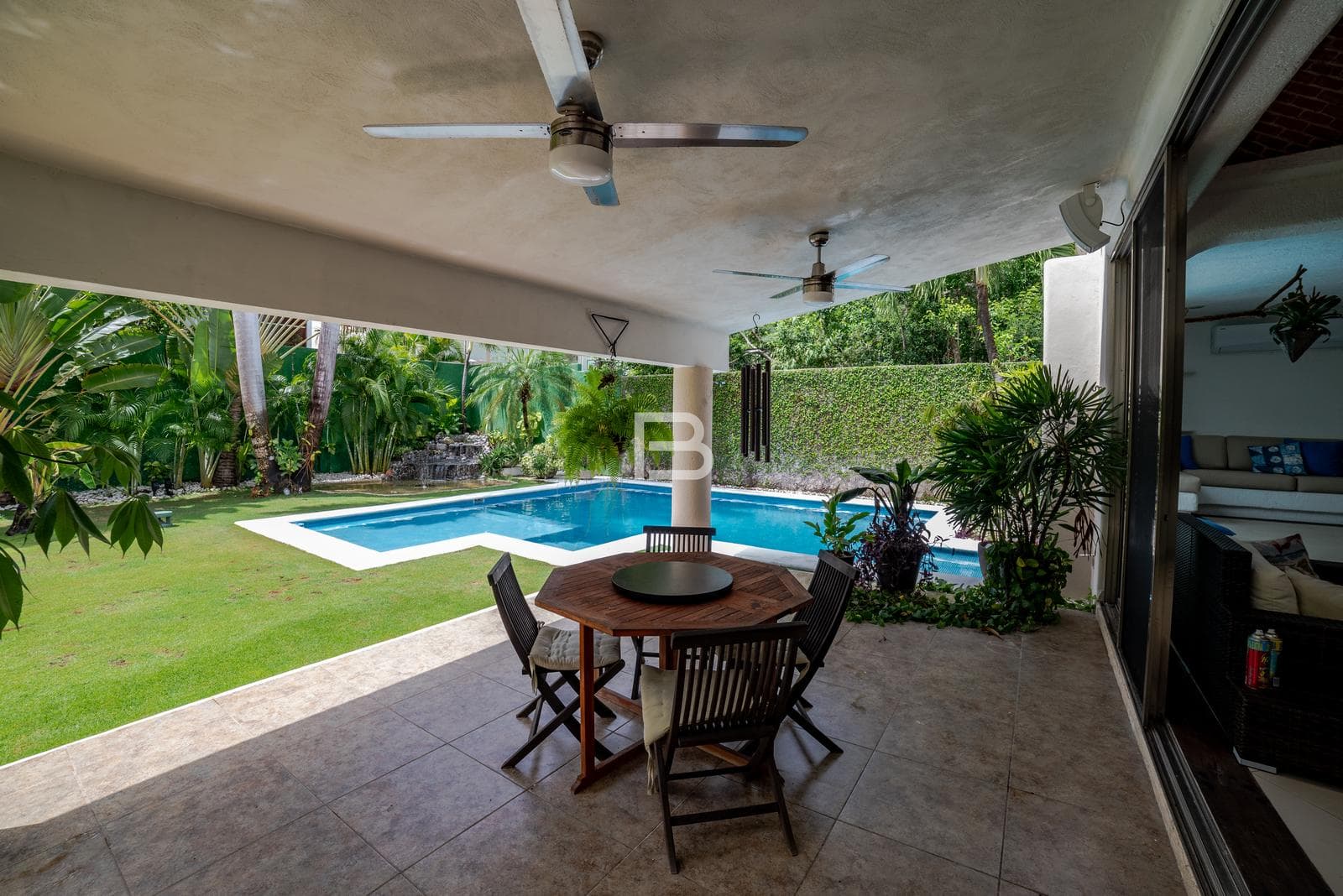 House for Sale in Villa Magna Residential Complex in Cancun