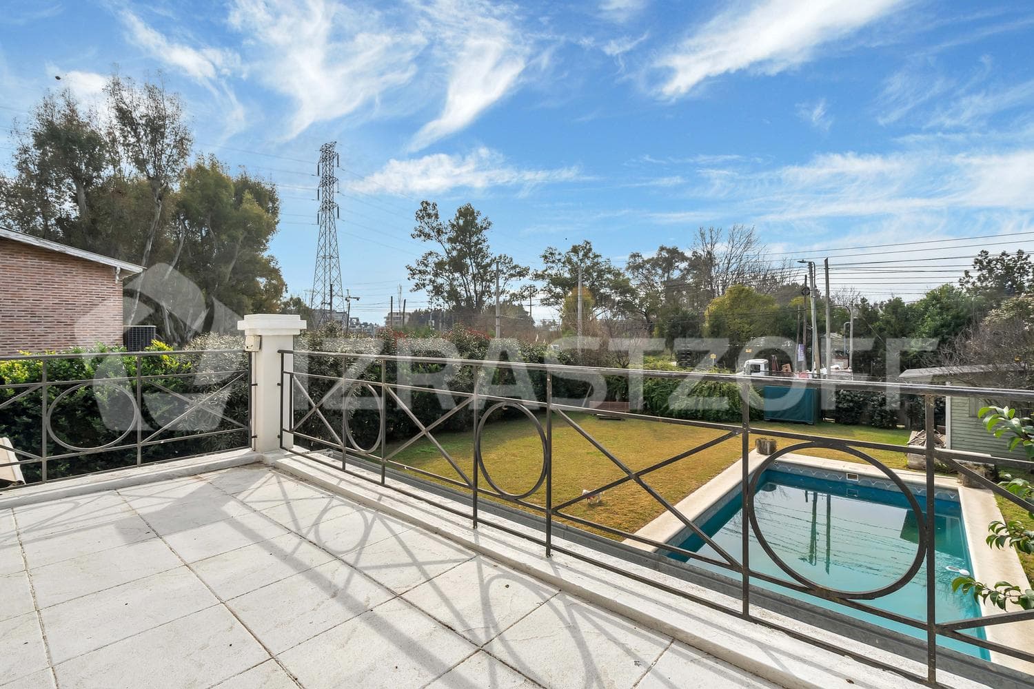 Venta Casa ideal para familia numerosa en Club De Campo Pueyrredon