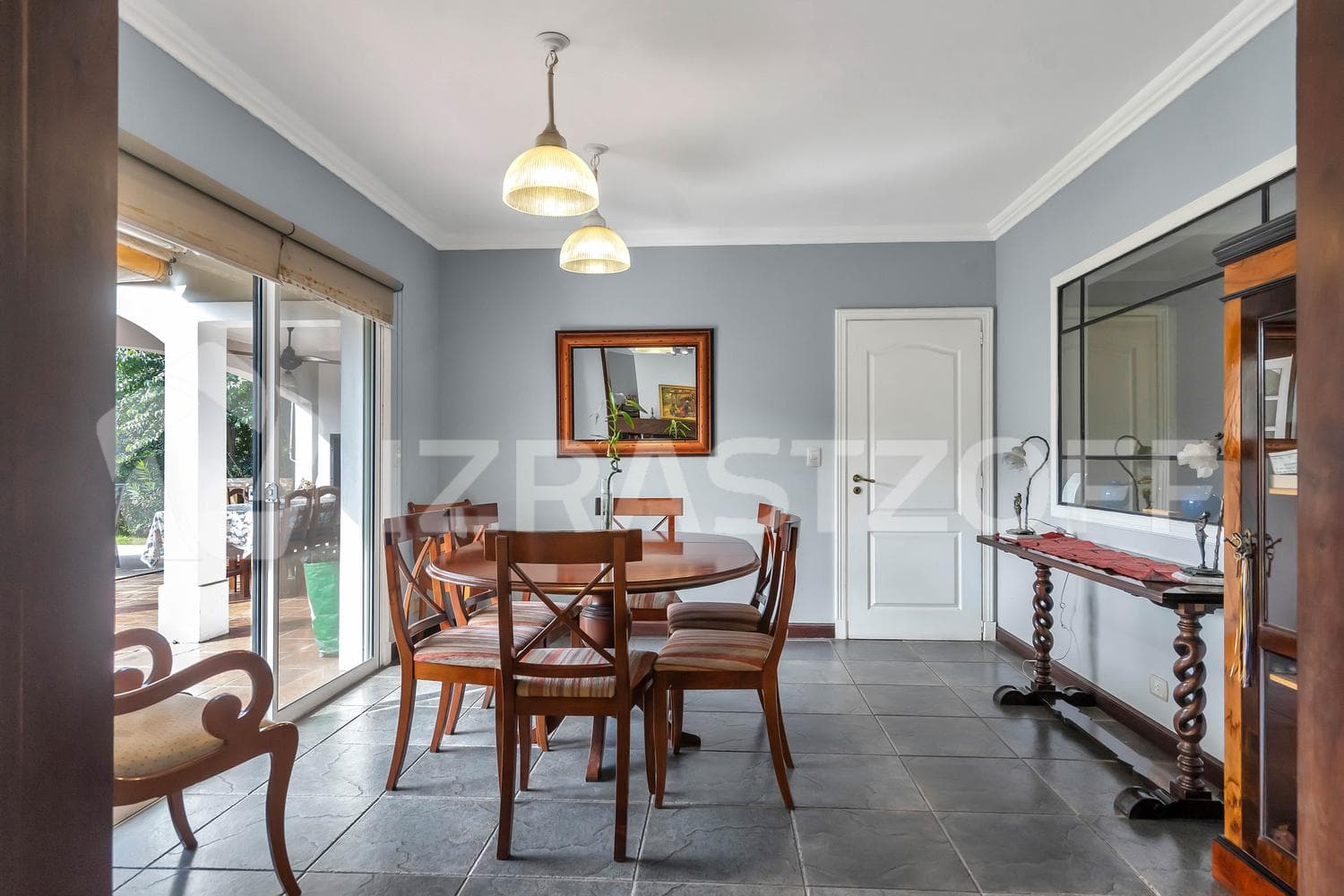 Venta Casa ideal para familia numerosa en Club De Campo Pueyrredon