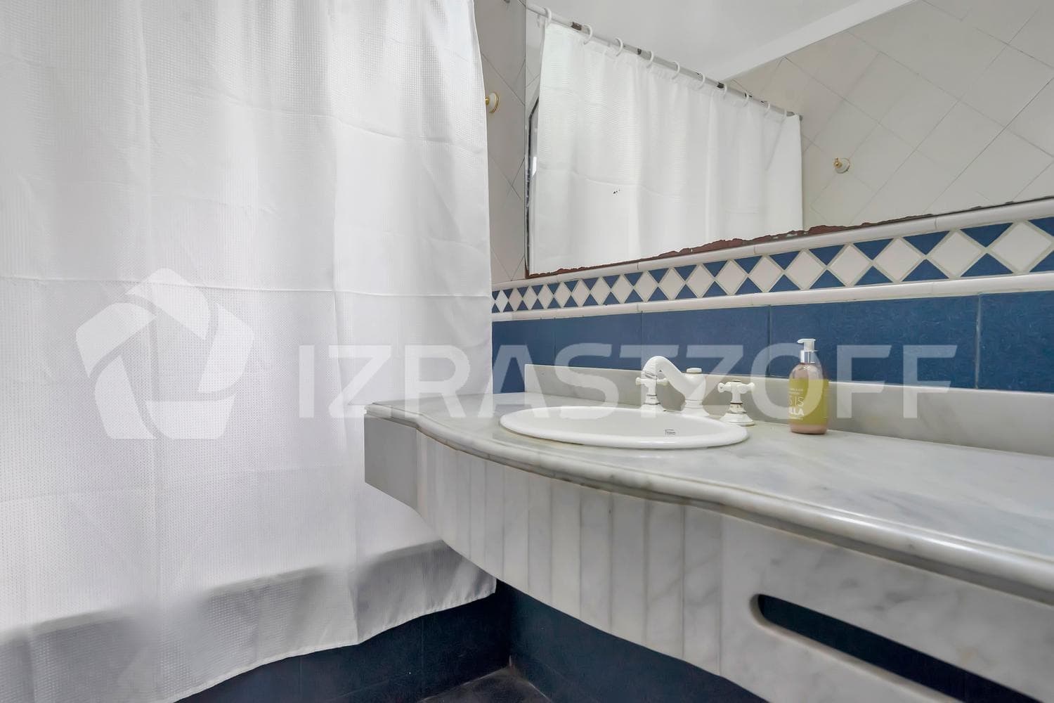 Venta Casa ideal para familia numerosa en Club De Campo Pueyrredon