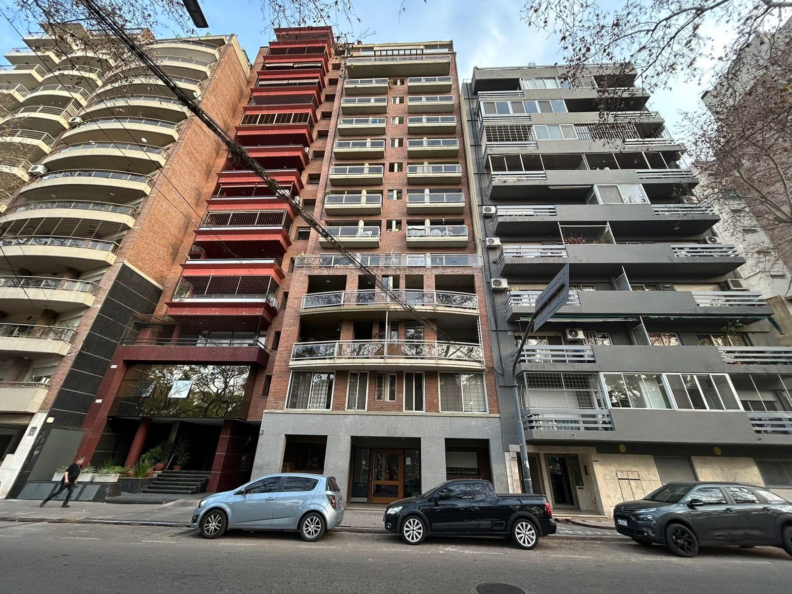1-bedroom apartment with a patio and amenities - Rivadavia 2200