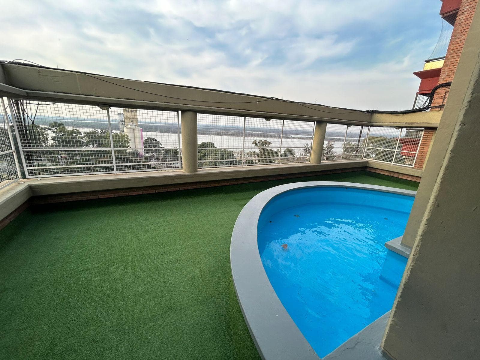 1-bedroom apartment with a patio and amenities - Rivadavia 2200