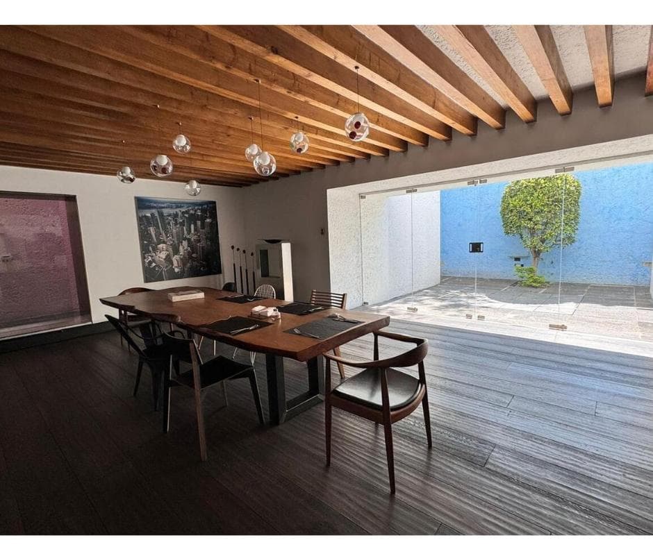 House for Sale in Lomas de Chapultepec