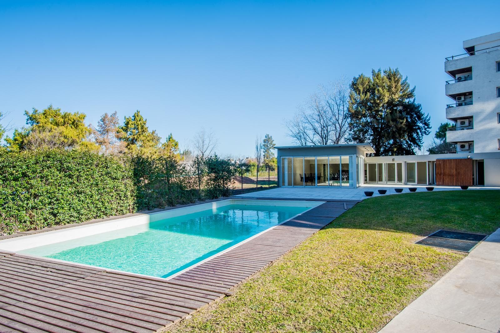 3-Bedroom Apartment with Double Garage at Fisherton View