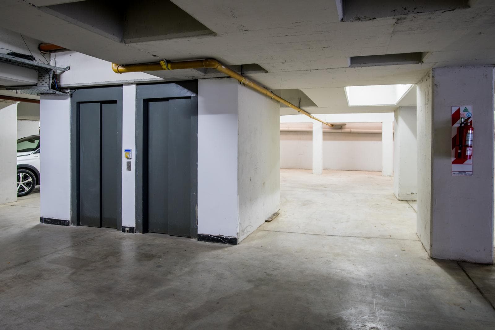 3-Bedroom Apartment with Double Garage at Fisherton View