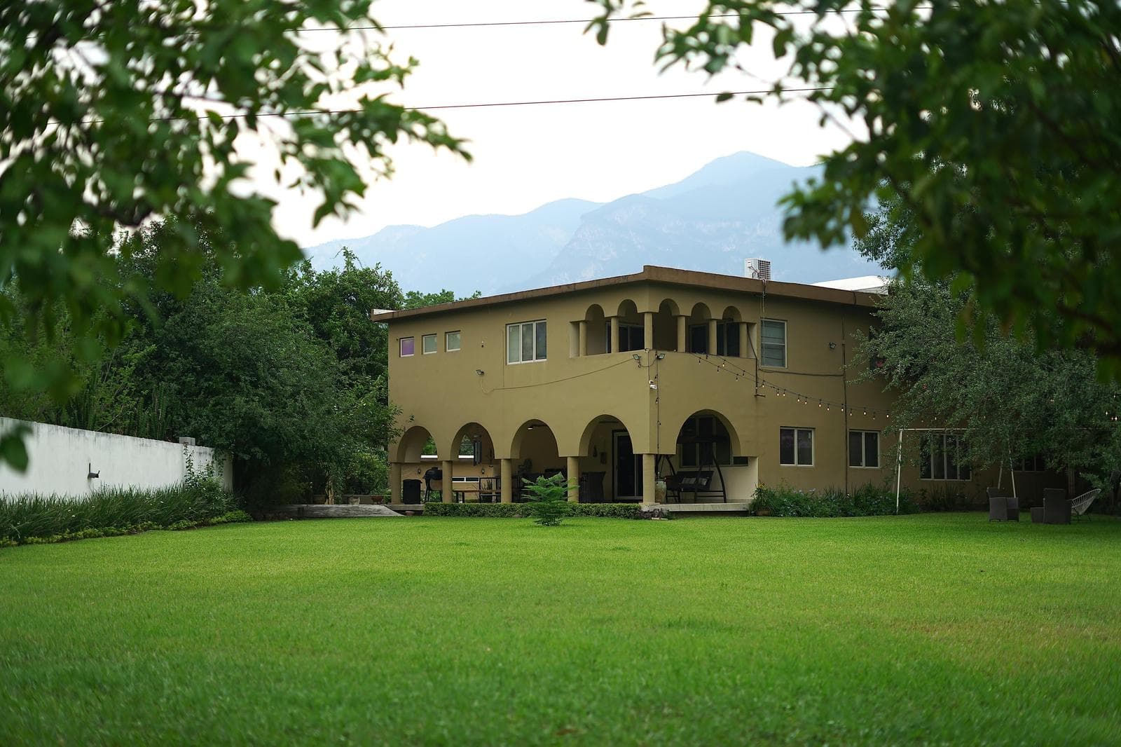 HOUSE FOR SALE IN EL YERBANIZ