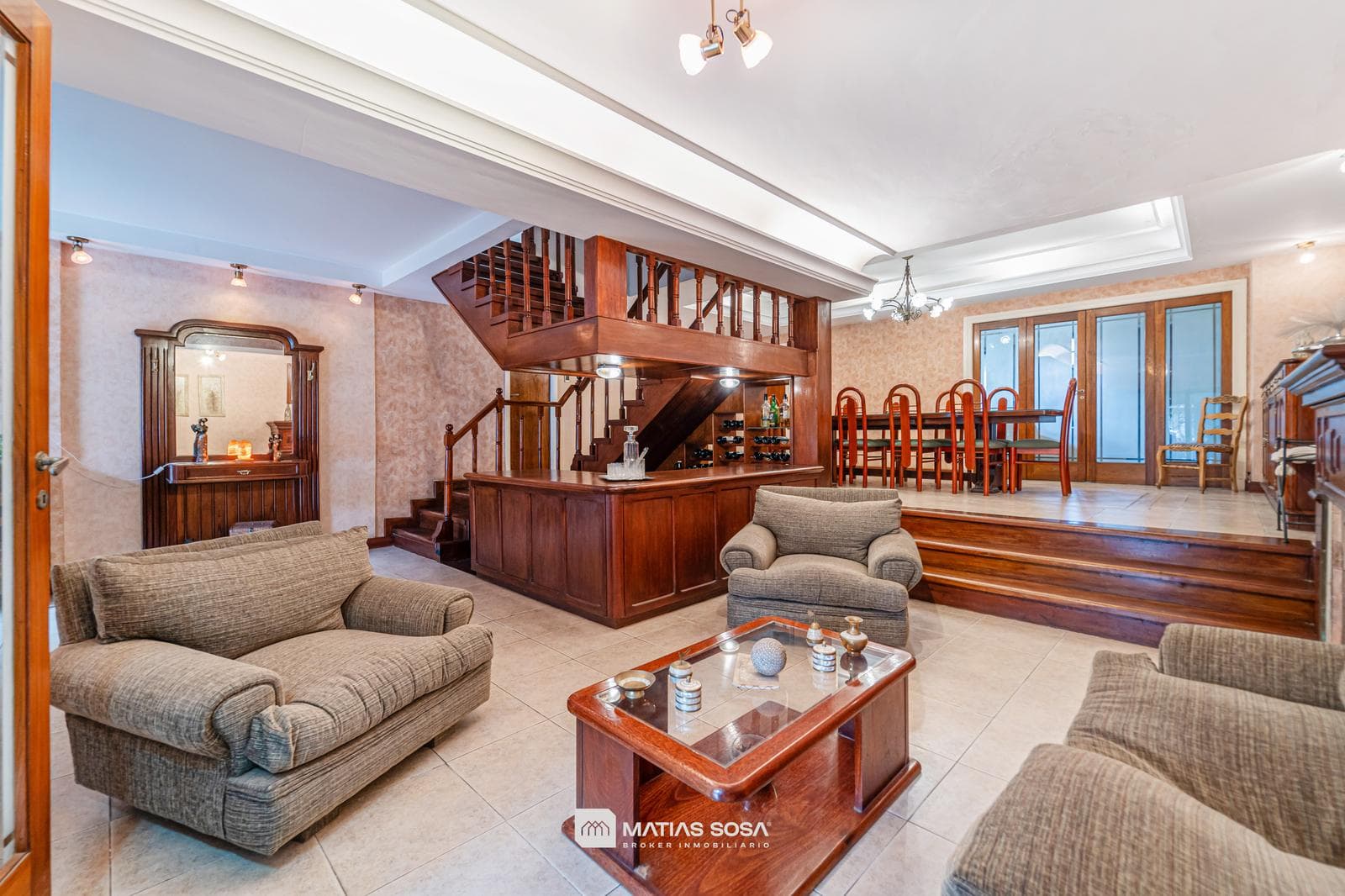 For Sale - 4-room house with a park and barbecue area - Chauvin neighborhood