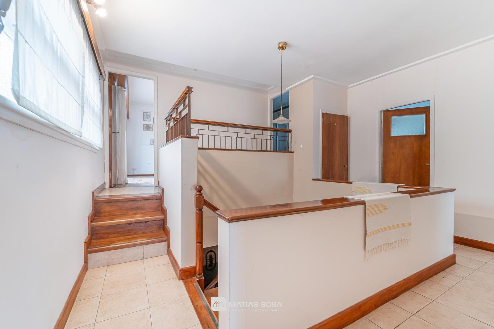 For Sale - 4-room house with a park and barbecue area - Chauvin neighborhood
