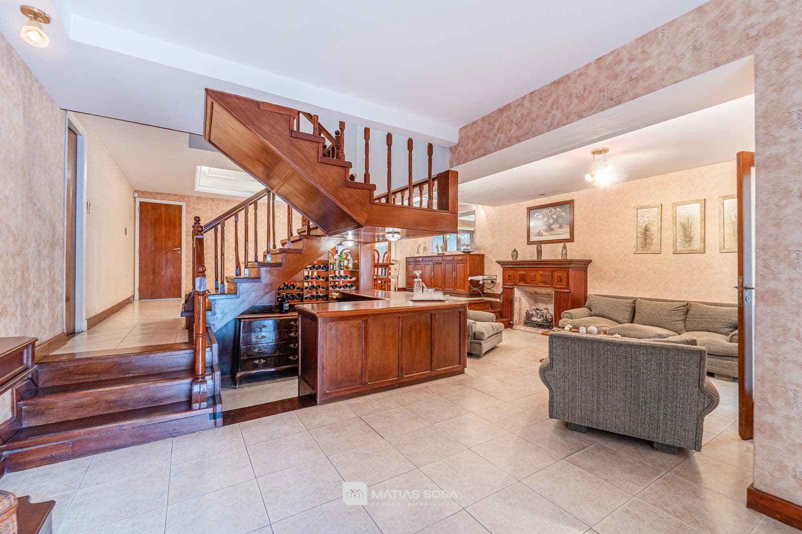 For Sale - 4-room house with a park and barbecue area - Chauvin neighborhood
