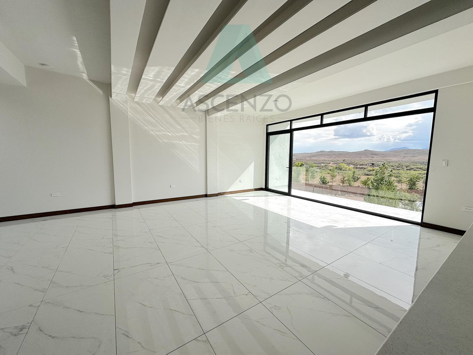 Great Opportunity!! House for Sale in the Altozano Subdivision, Artbol