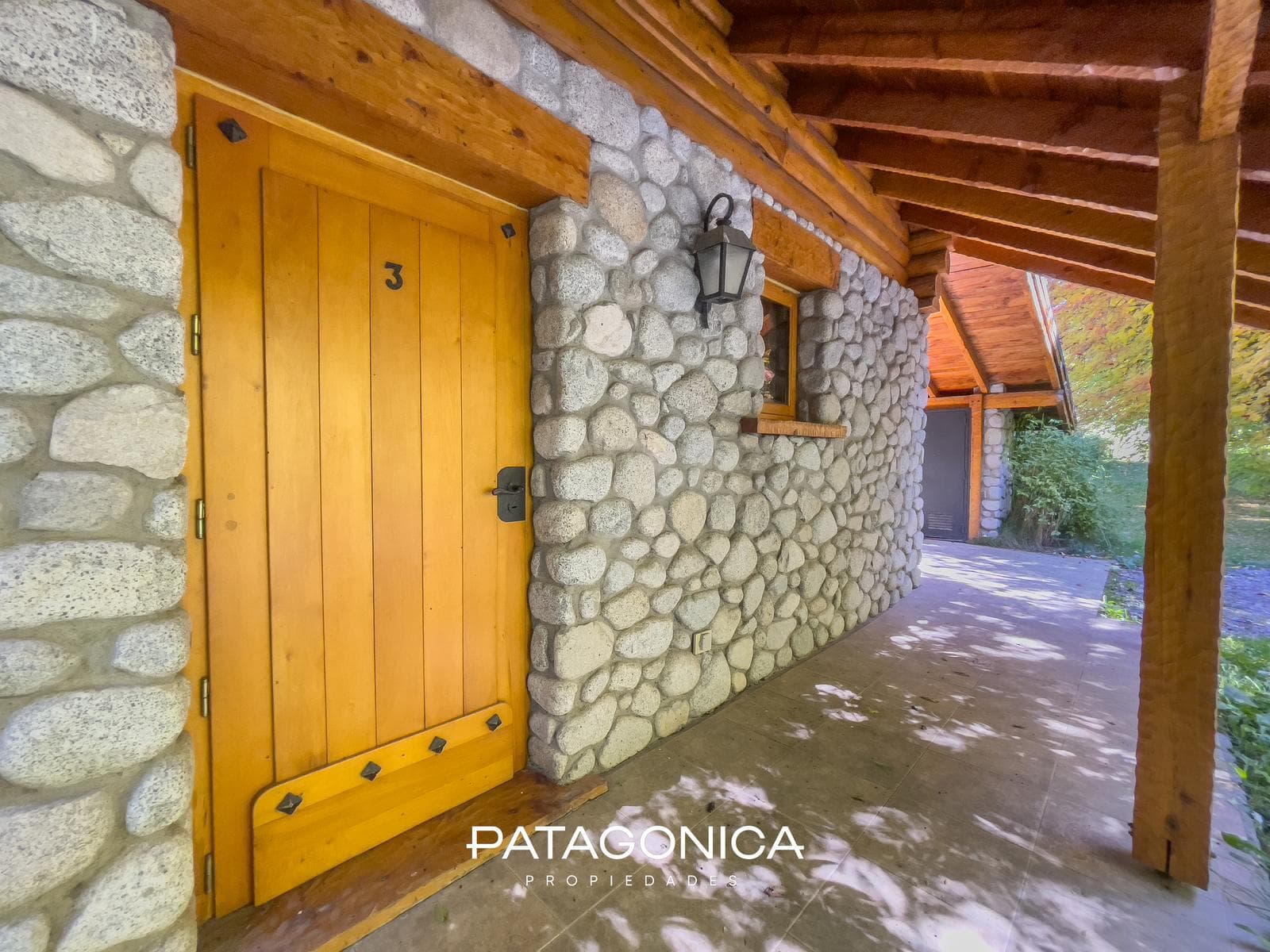 FOR SALE: 2-Bedroom House, 133 m², Gated Community with Amenities, Puerto Manzano, Villa la Angostura