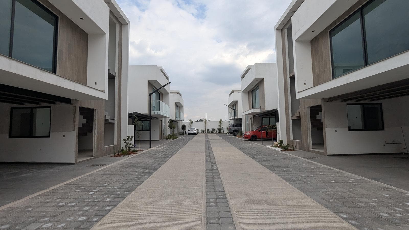NEW HOME FOR SALE IN METEPEC WITHIN A GATED COMMUNITY