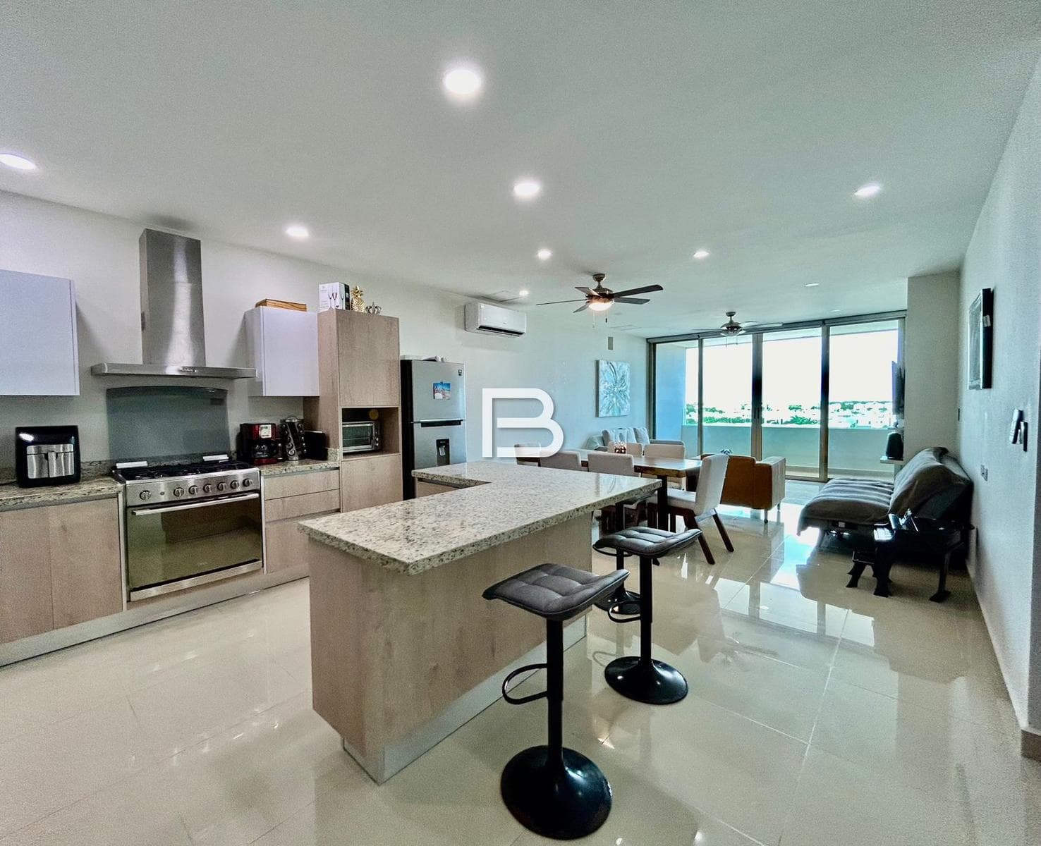 Apartment for Sale in the Aqua H2O Residential Complex in Cancun