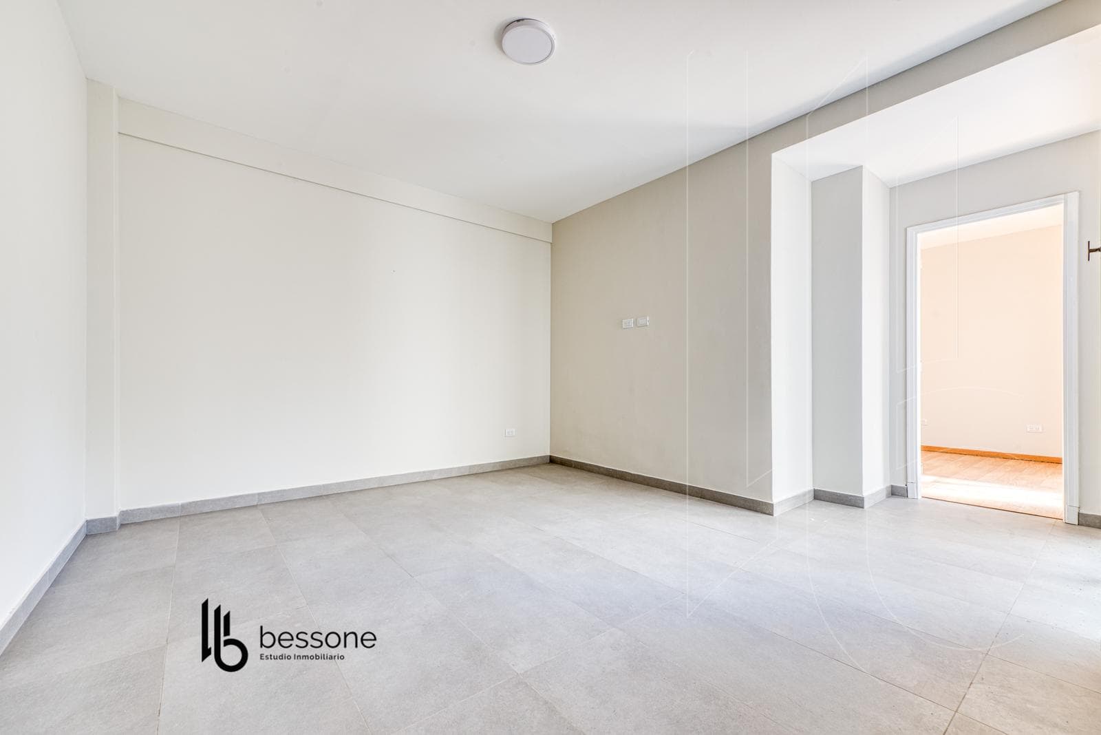 Apartment in Downtown
