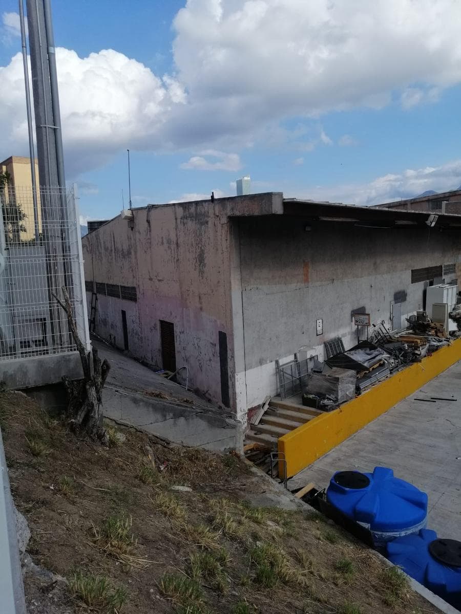 Store / Wine Shop near Galerías Monterrey