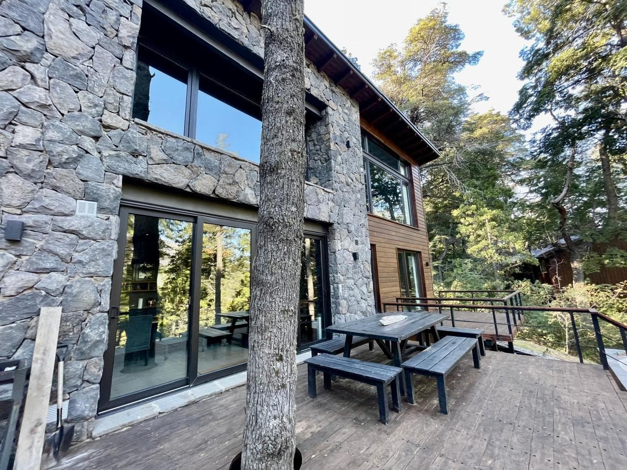 Brand-new house in the Arelauquen Forest, Bariloche