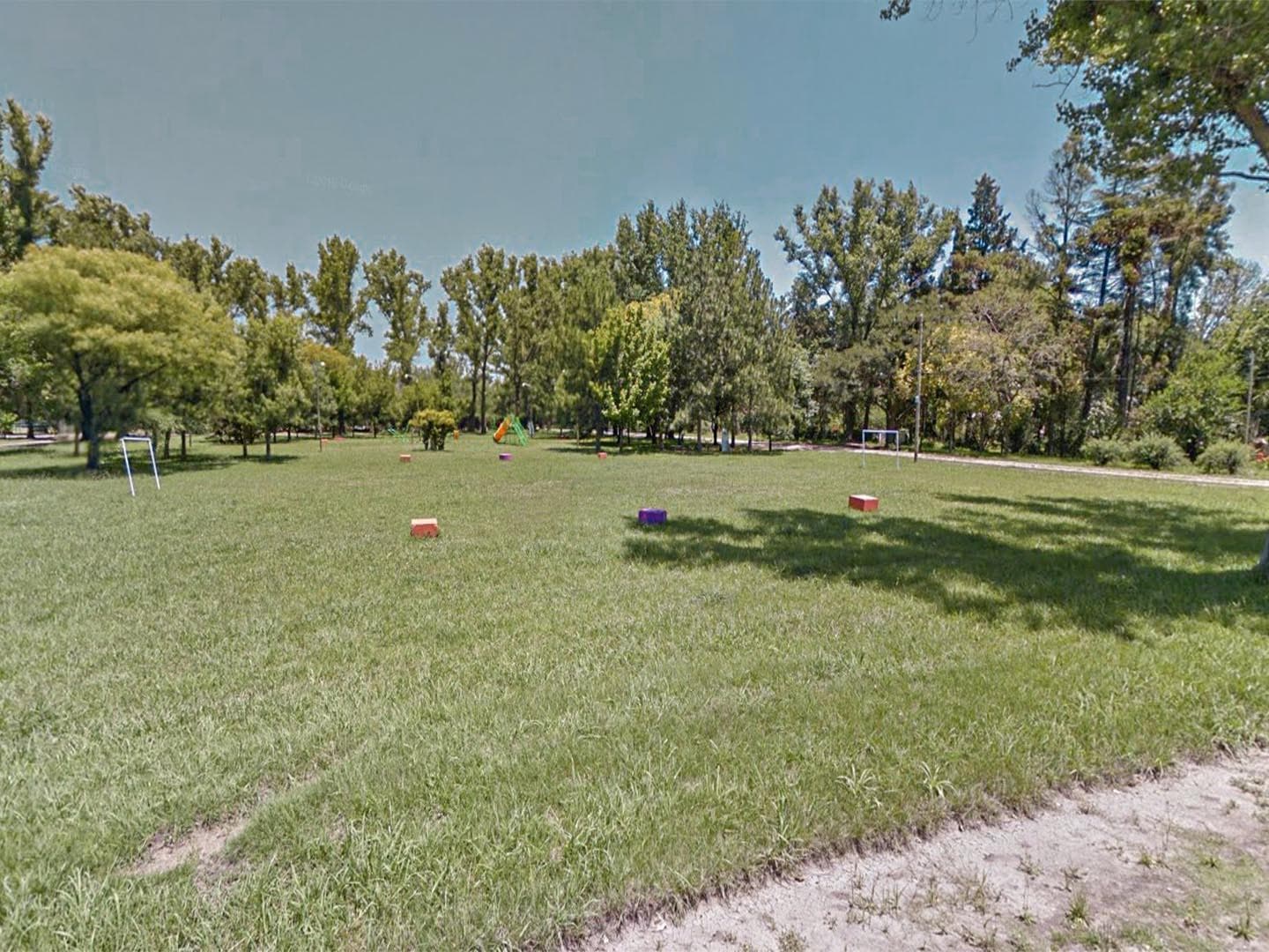 611-square-meter lot in Las Acequias, Roldan
