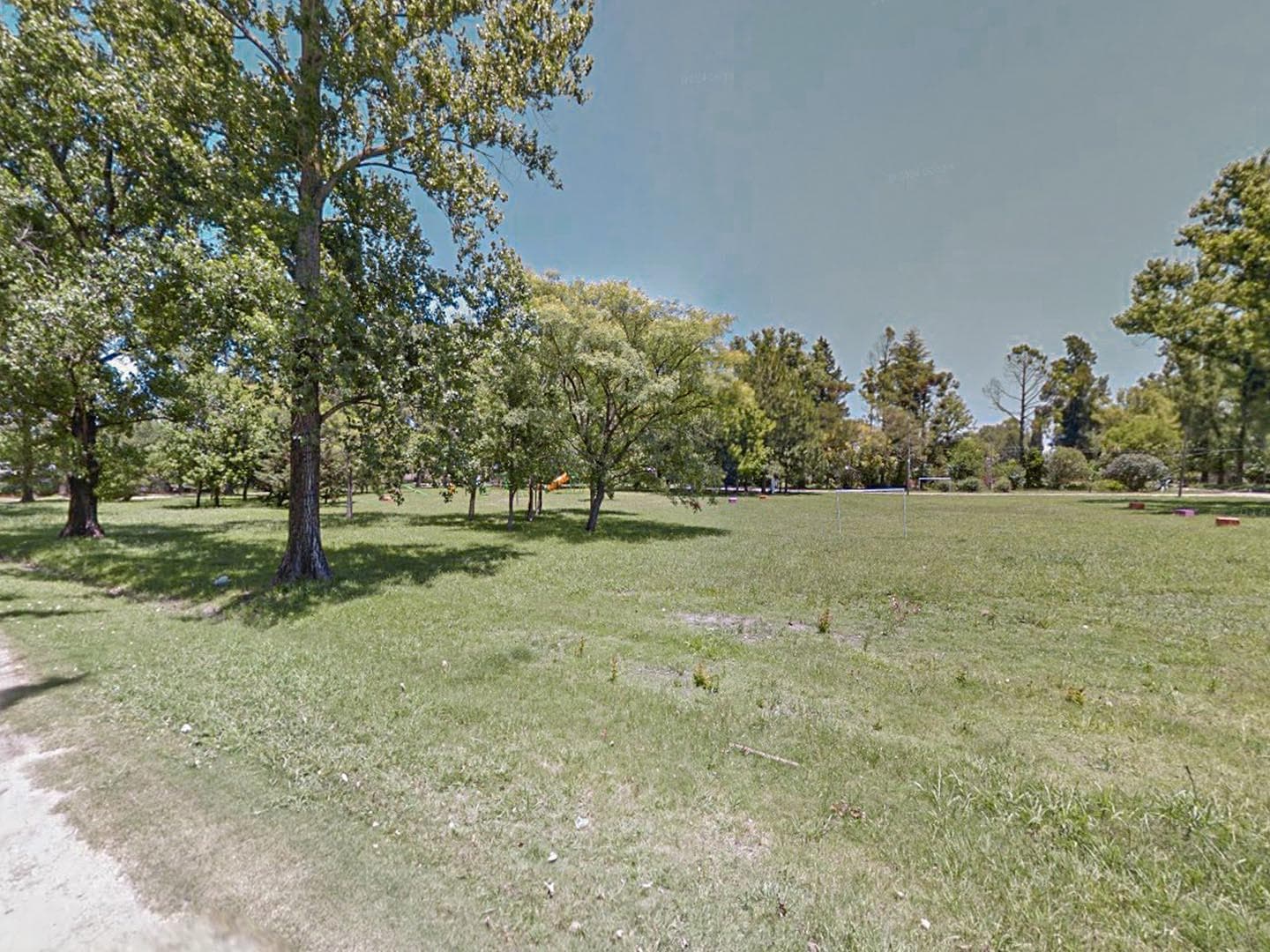 611-square-meter lot in Las Acequias, Roldan