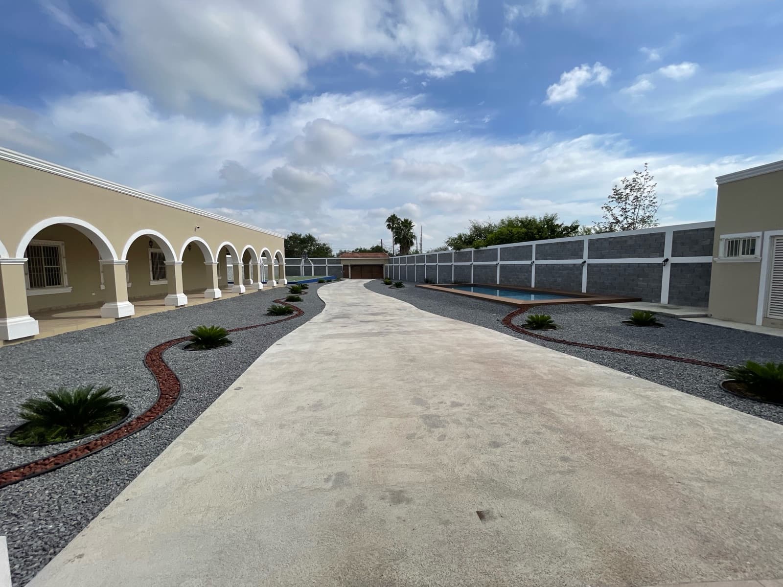 HOUSE FOR SALE IN RINCONADA COLONIAL, APODACA