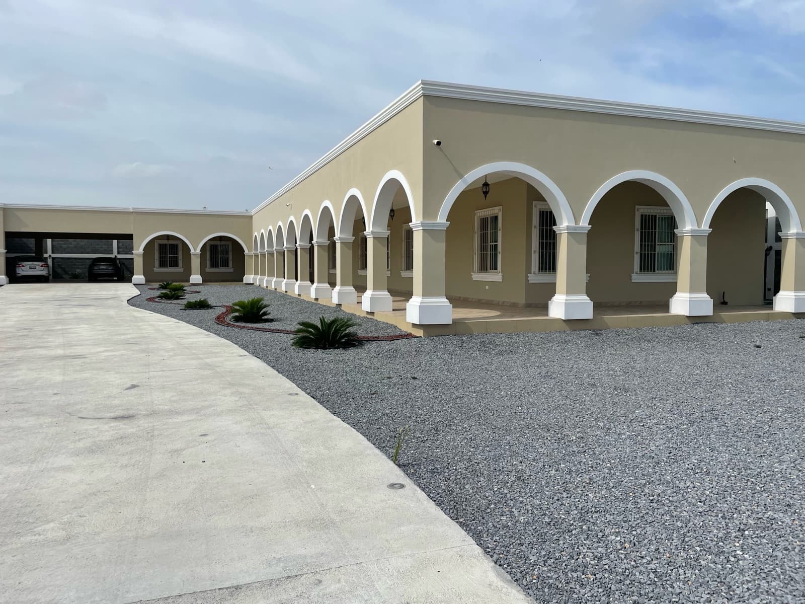 HOUSE FOR SALE IN RINCONADA COLONIAL, APODACA