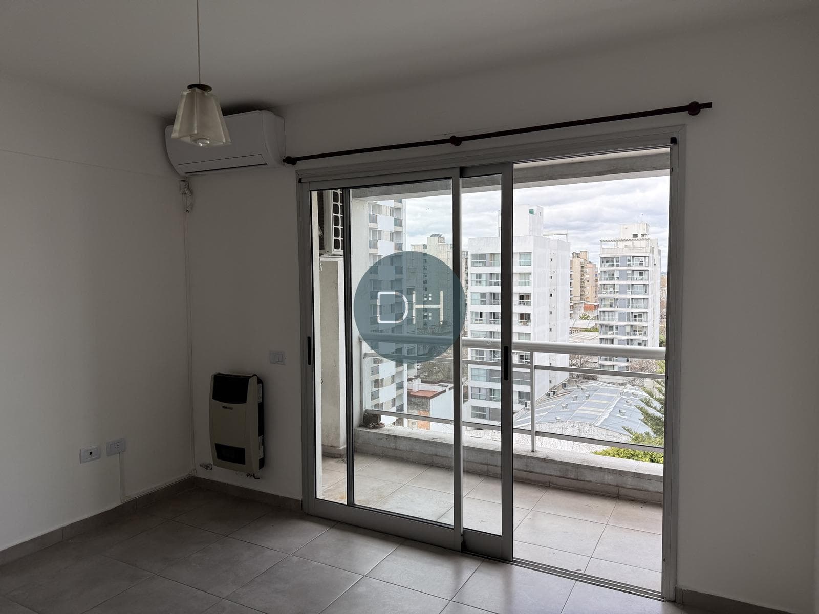 Apartment with a garage in La Plata