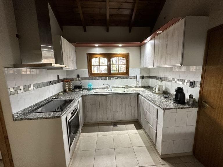 203 Tía Carmelita, Solares de Gabrielli Neighborhood