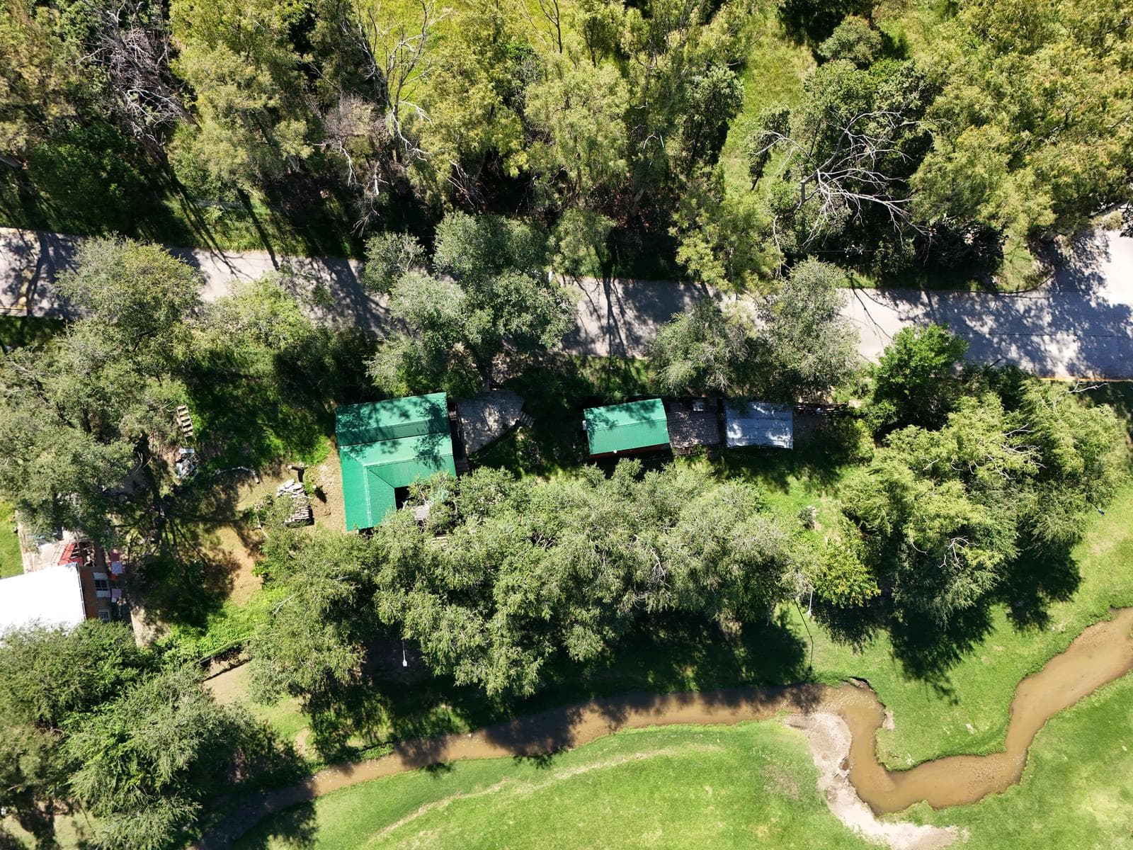 Complejo de Cabañas - Sobre el Arroyo - Alta Gracia