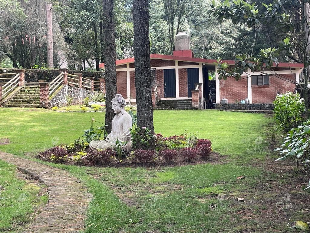 Venta Casa en Fraccionamiento Monte Verde - V302