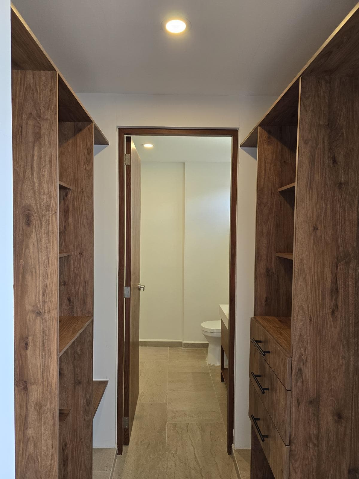 Apartment for Sale at Galerias Apartments