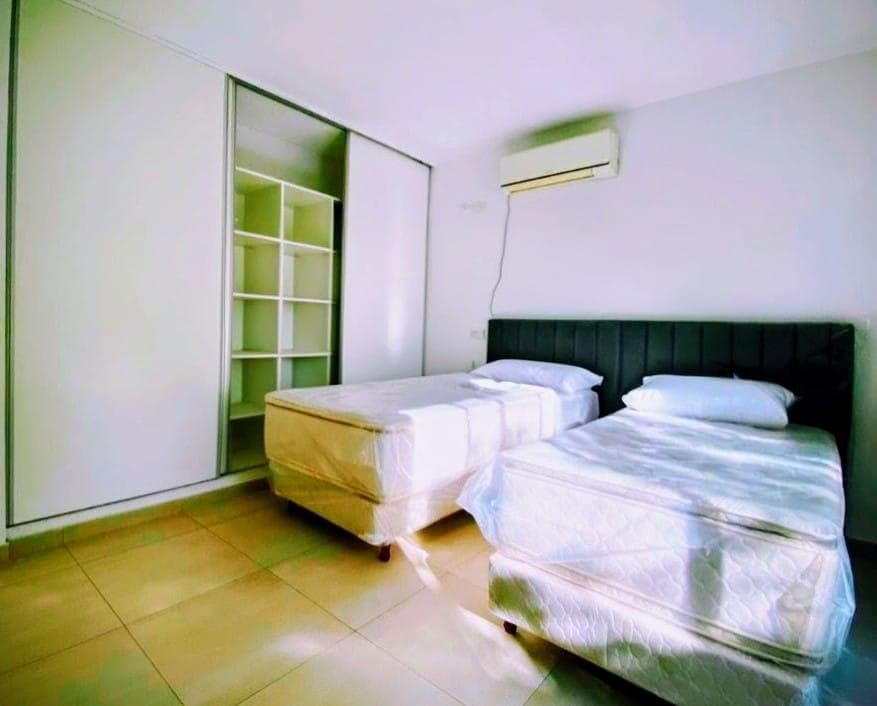 House for Sale, 7 Bedrooms - Qualifies for a Mortgage - Santa Catalina, Villanueva