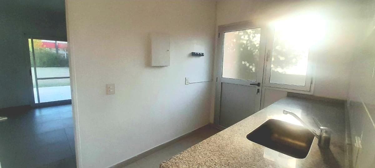 House for Sale, 7 Bedrooms - Qualifies for a Mortgage - Santa Catalina, Villanueva